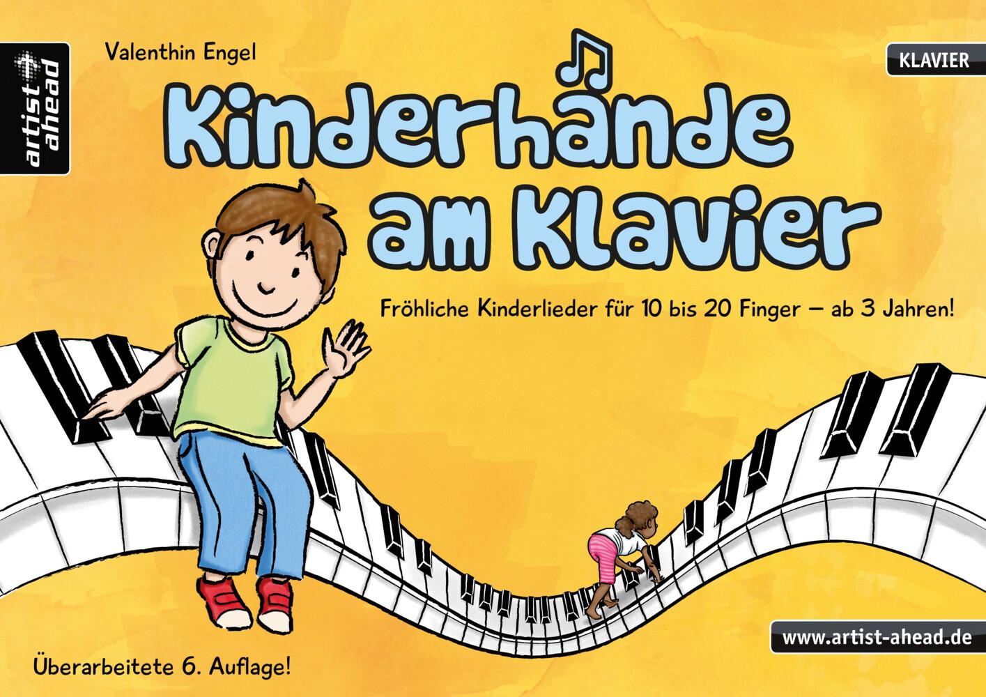 Kinderhände am Klavier