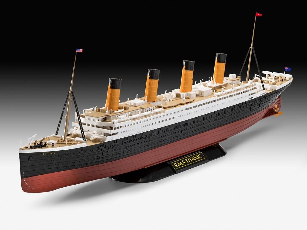 Revell - R.M.S. Titanic easy-click-system