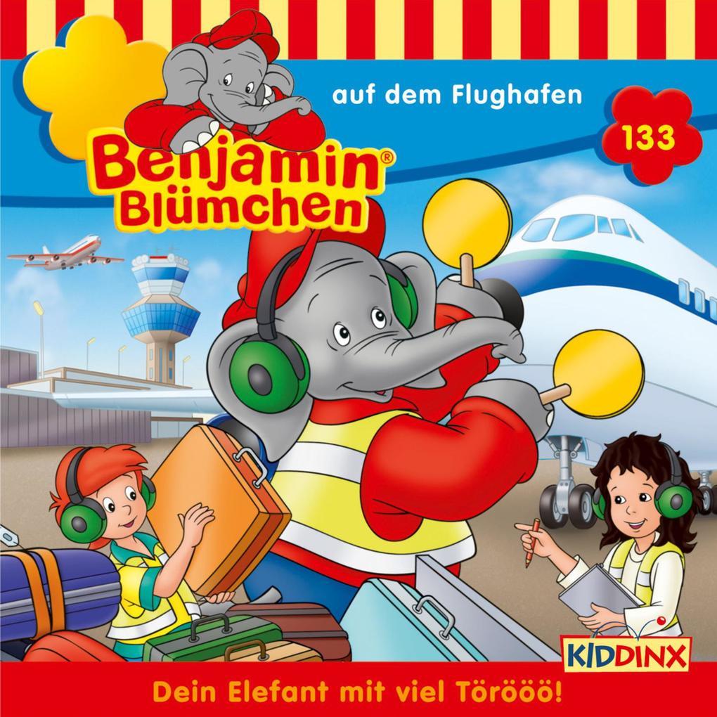 Benjamin auf dem Flughafen