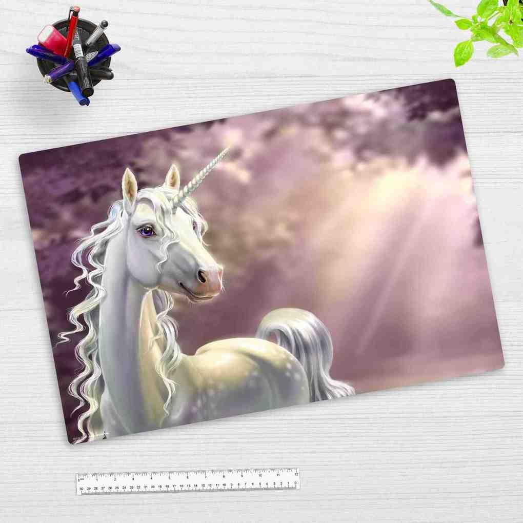 Cover-your-desk Schreibtischunterlage für Kinder und Erwachsene weißes Einhorn vor lila Hintergrund, aus hochwertigem Vinyl , 60 x 40 cm