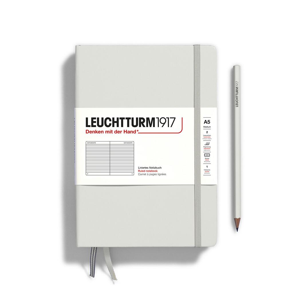 Notizbuch Medium (A5), Hardcover, 251 nummerierte Seiten, Light Grey, liniert