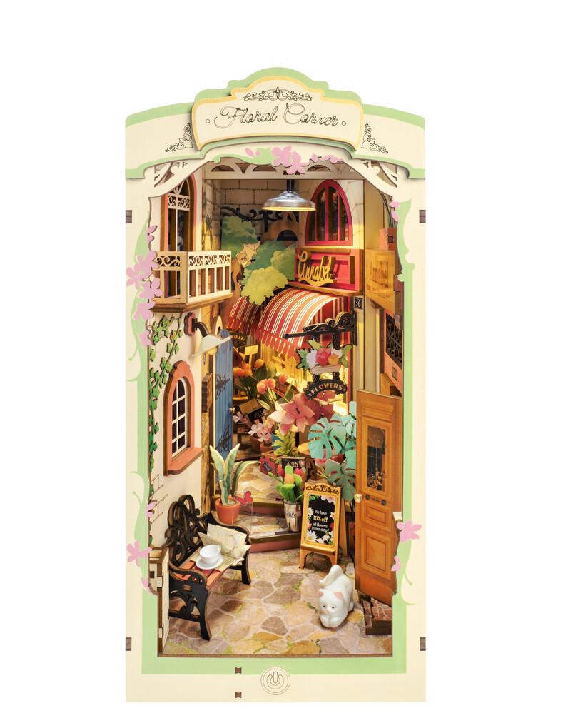 Booknook: Floral Corner