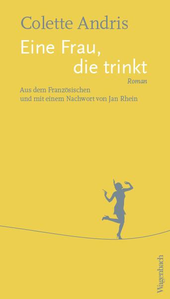 Eine Frau, die trinkt